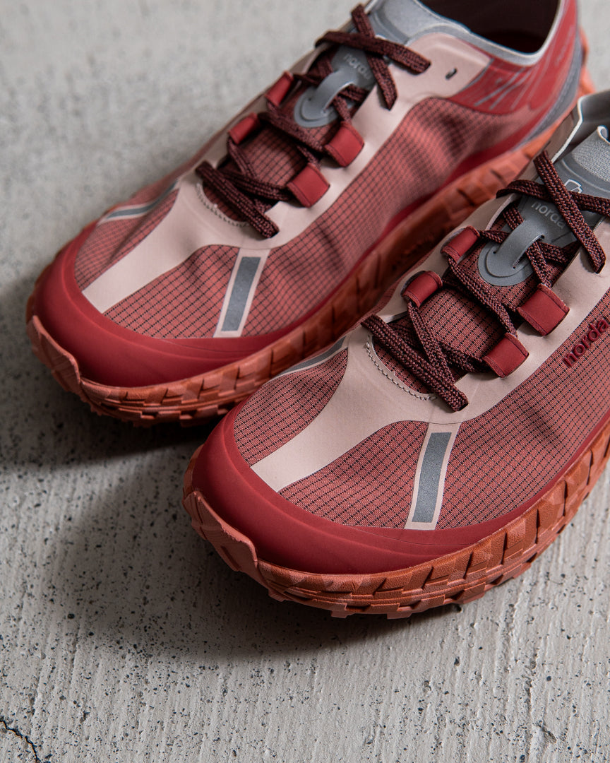 norda 001 Vermillion