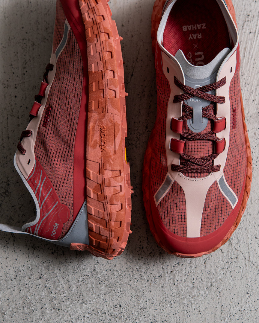 norda 001 Vermillion