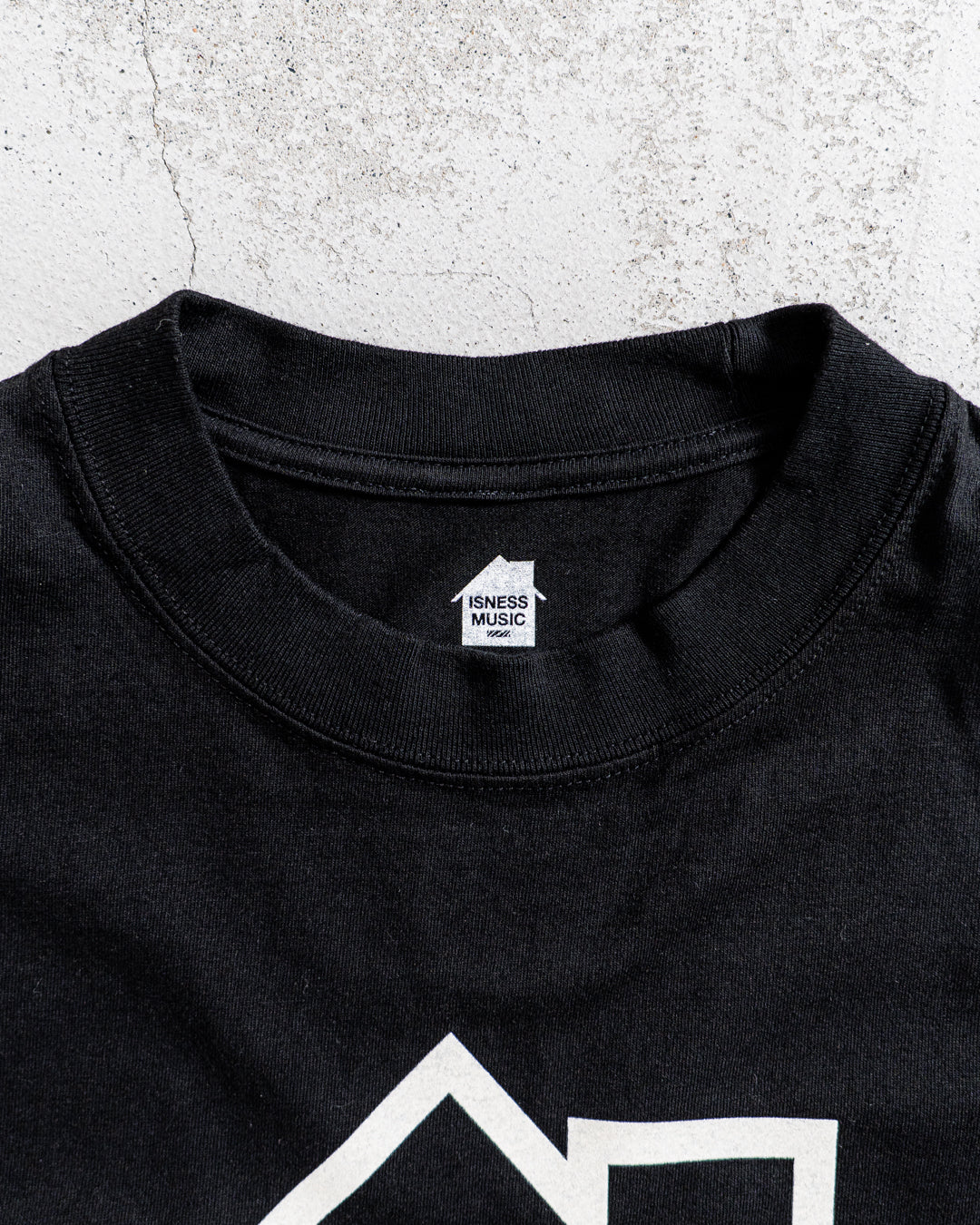 ISNESS MUSIC LOGO T-SHIRT FT
