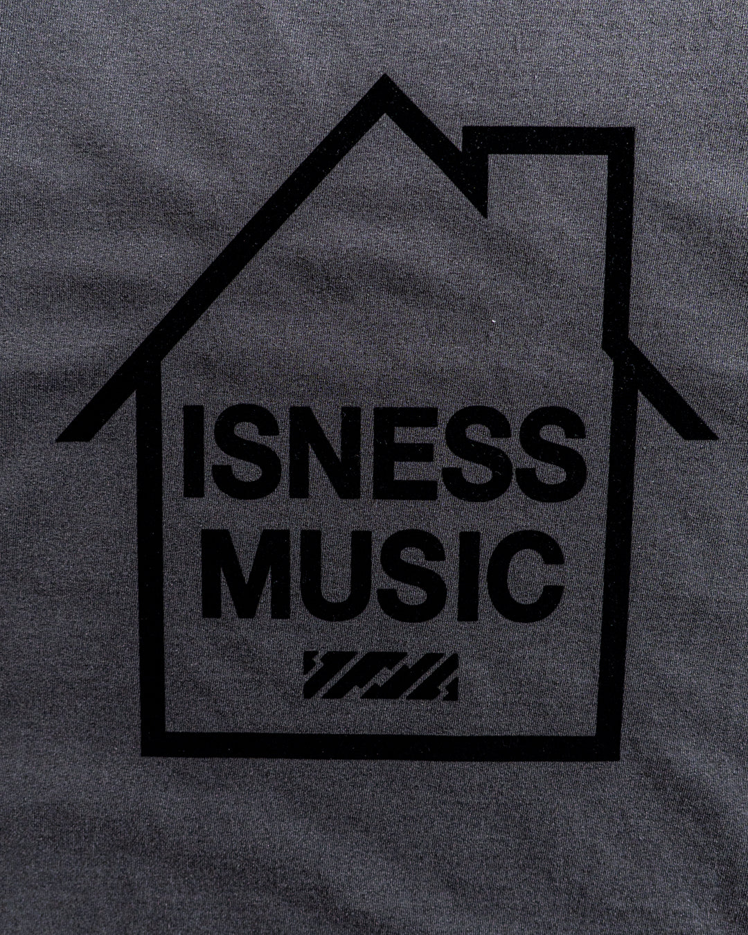 ISNESS MUSIC LOGO T-SHIRT FT