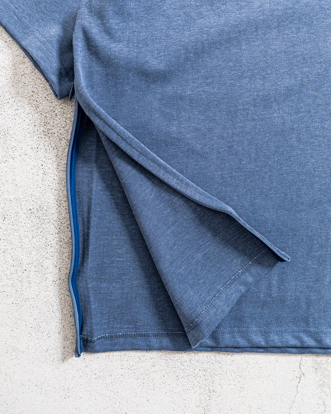 is-ness Arm Pocket Venti T-Shirt