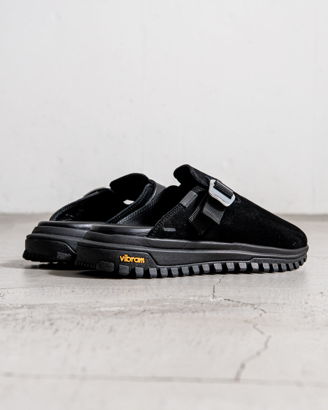 suncore grog slip light - BLACK