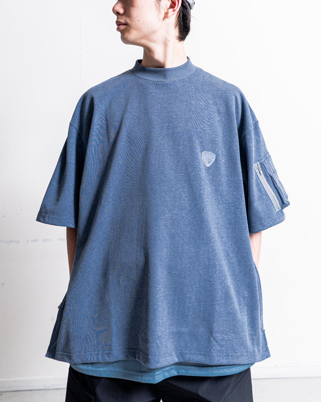 is-ness Arm Pocket Venti T-Shirt