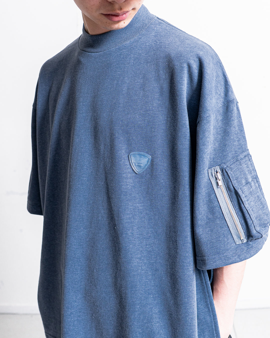 is-ness Arm Pocket Venti T-Shirt
