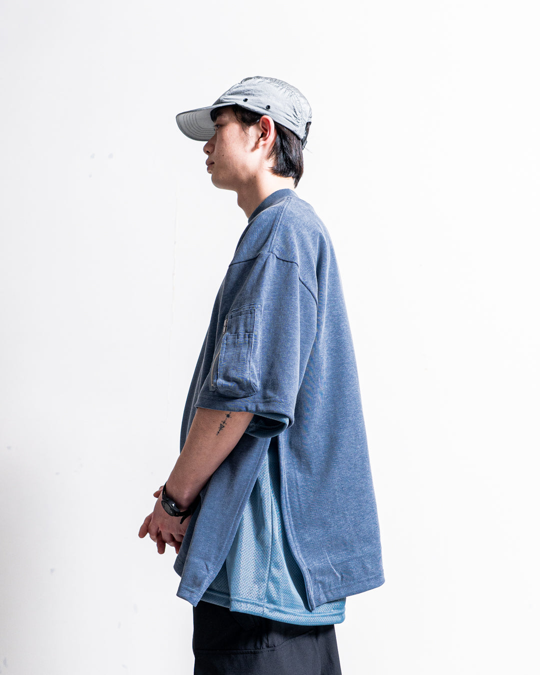 is-ness Arm Pocket Venti T-Shirt