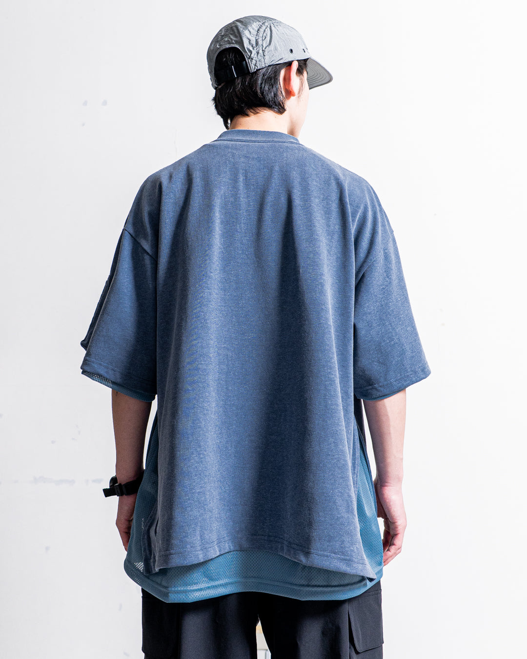 is-ness Arm Pocket Venti T-Shirt