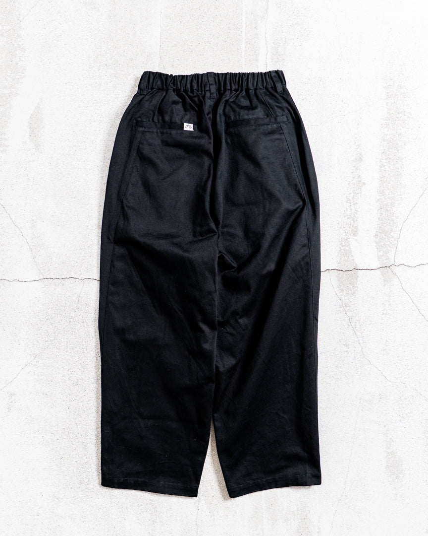CMF OUTDOOR GARMENT W TUCK PANTS