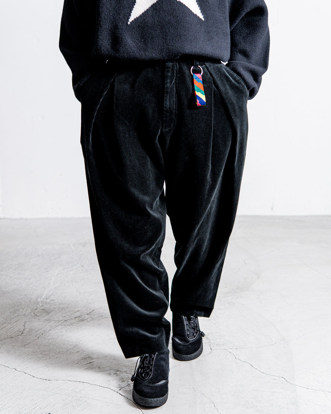 通販] is-ness(イズネス) CORDUROY TUCK TROUSERS 商品ページ – zentex