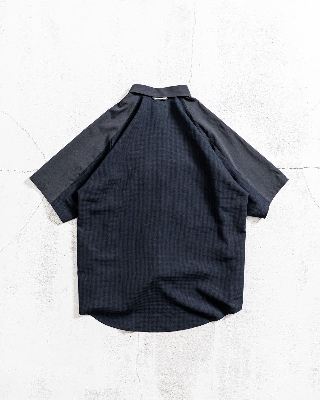 and wander tech SS shirt