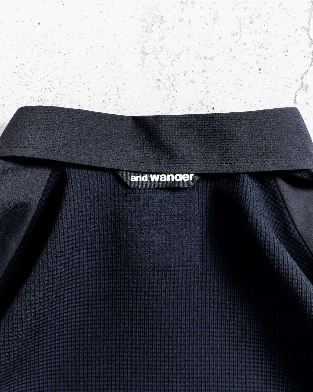 and wander tech SS shirt