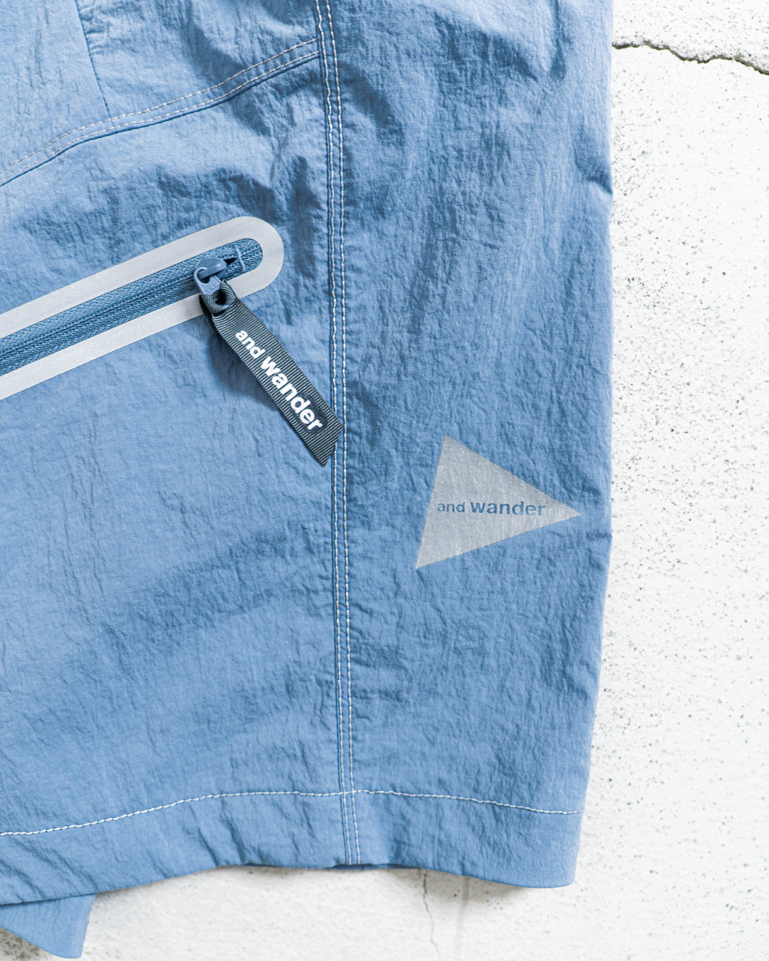 and wander light hike short pants