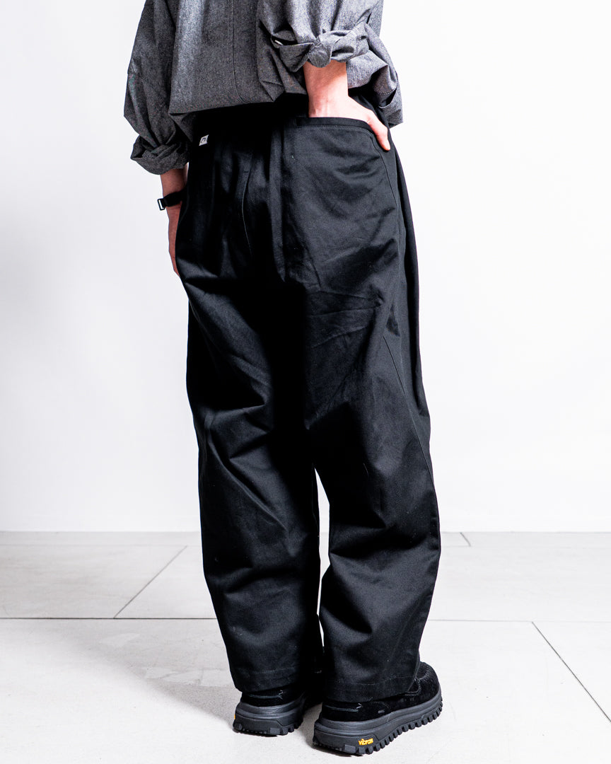 CMF OUTDOOR GARMENT W TUCK PANTS