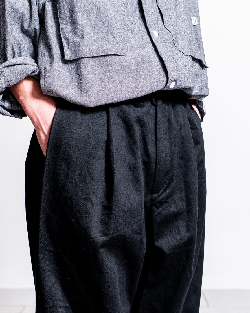 CMF OUTDOOR GARMENT W TUCK PANTS