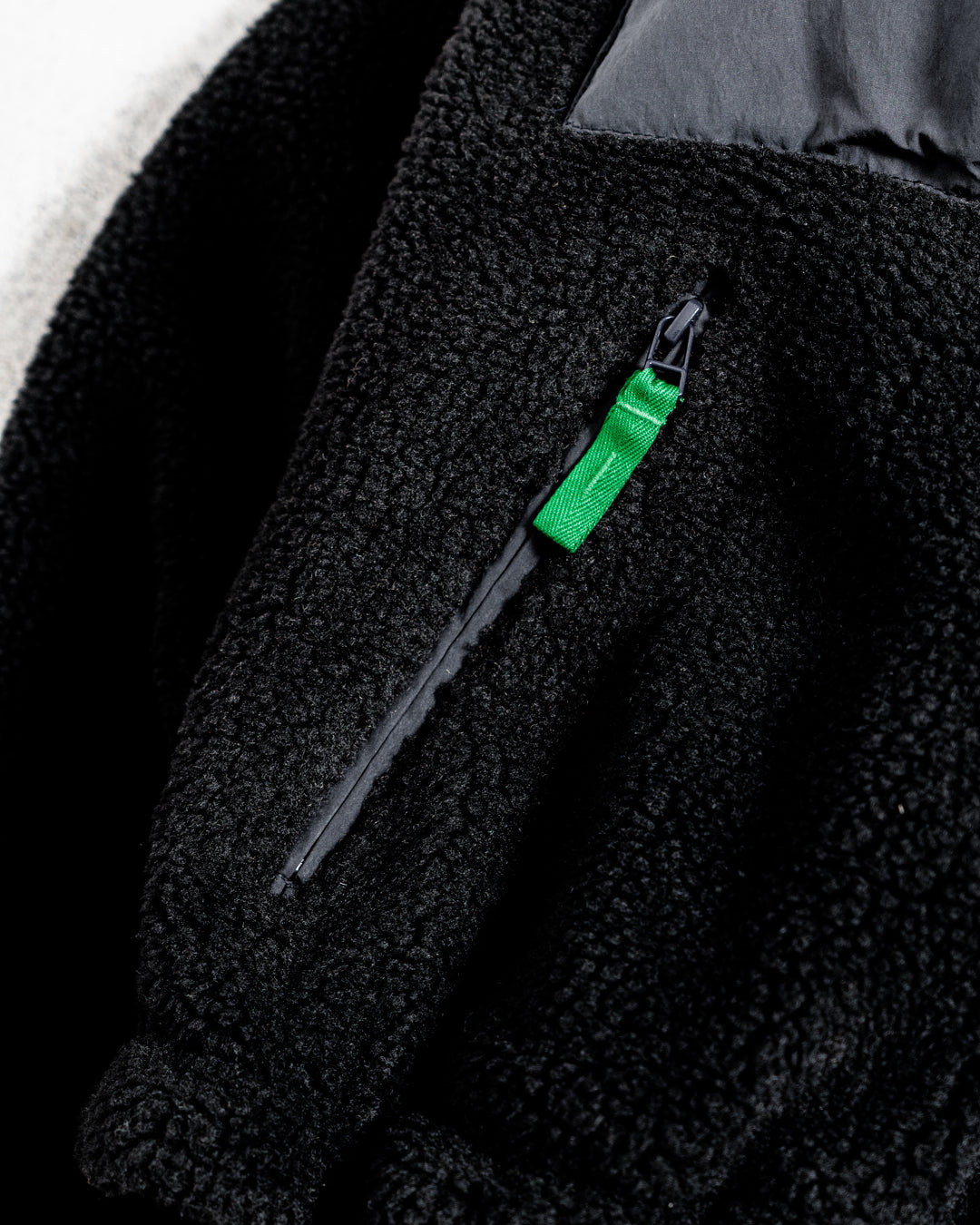 PHENIX COLLECTION WINDSTOPPER BOA JAKET