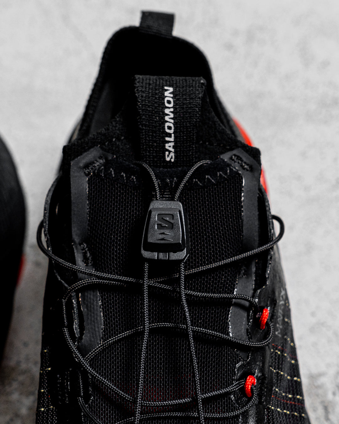 SALOMON S/LAB GENESIS 2