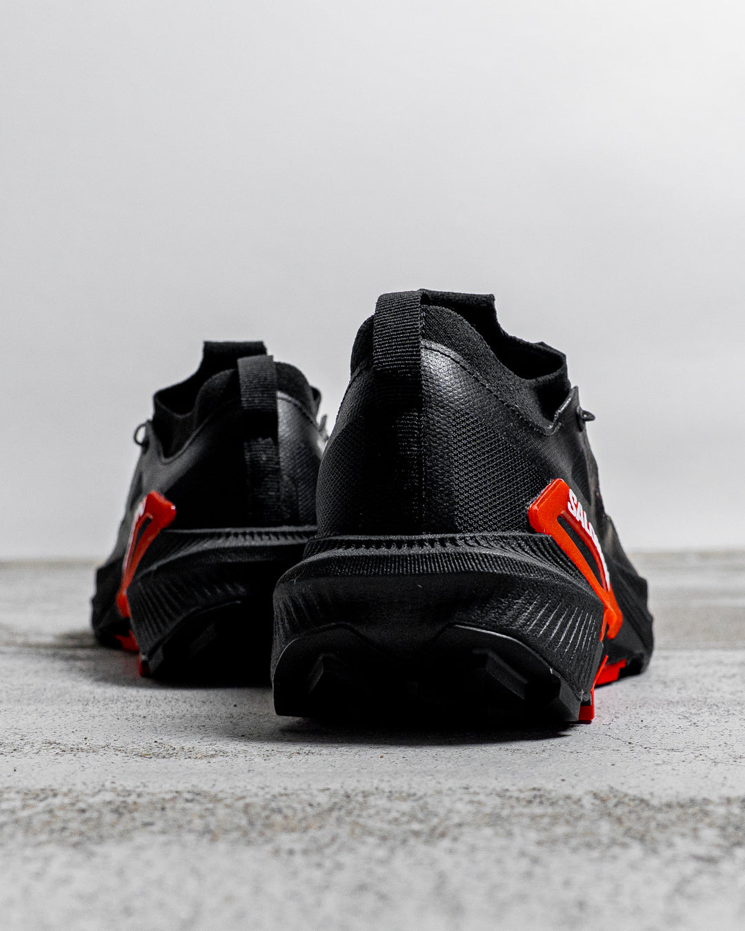 SALOMON S/LAB GENESIS 2