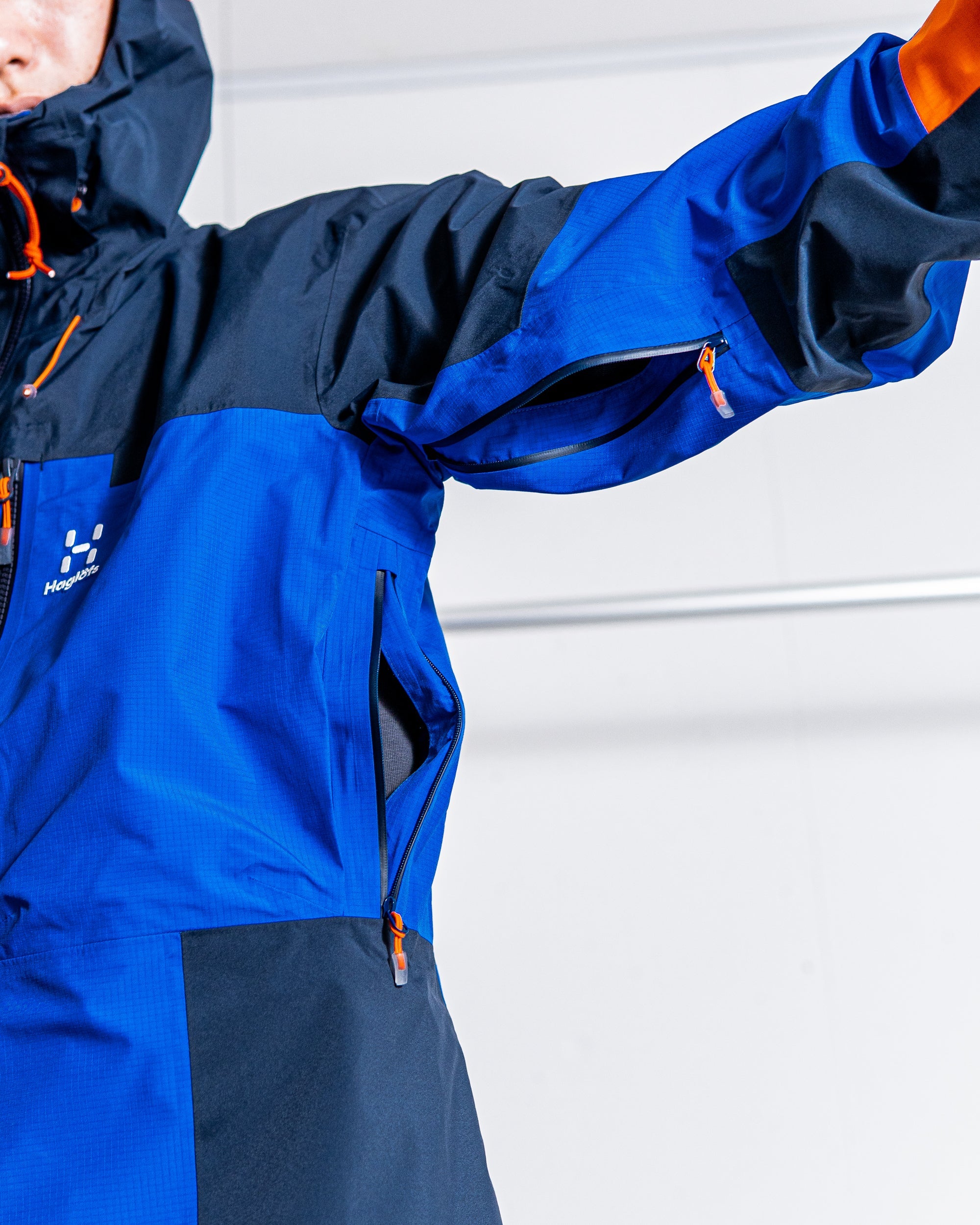 通販] Haglofs (ホグロフス) Spitz GTX PRO Jacket 商品ページ – zentex
