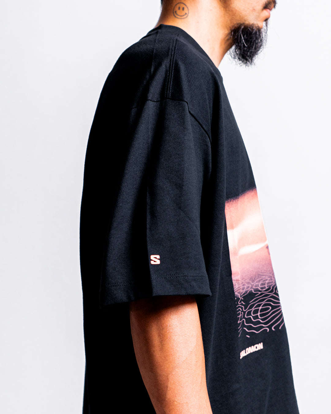 【Restock】SALOMON  SS/TEE LOGO LIMITED COURTNEY EDITION