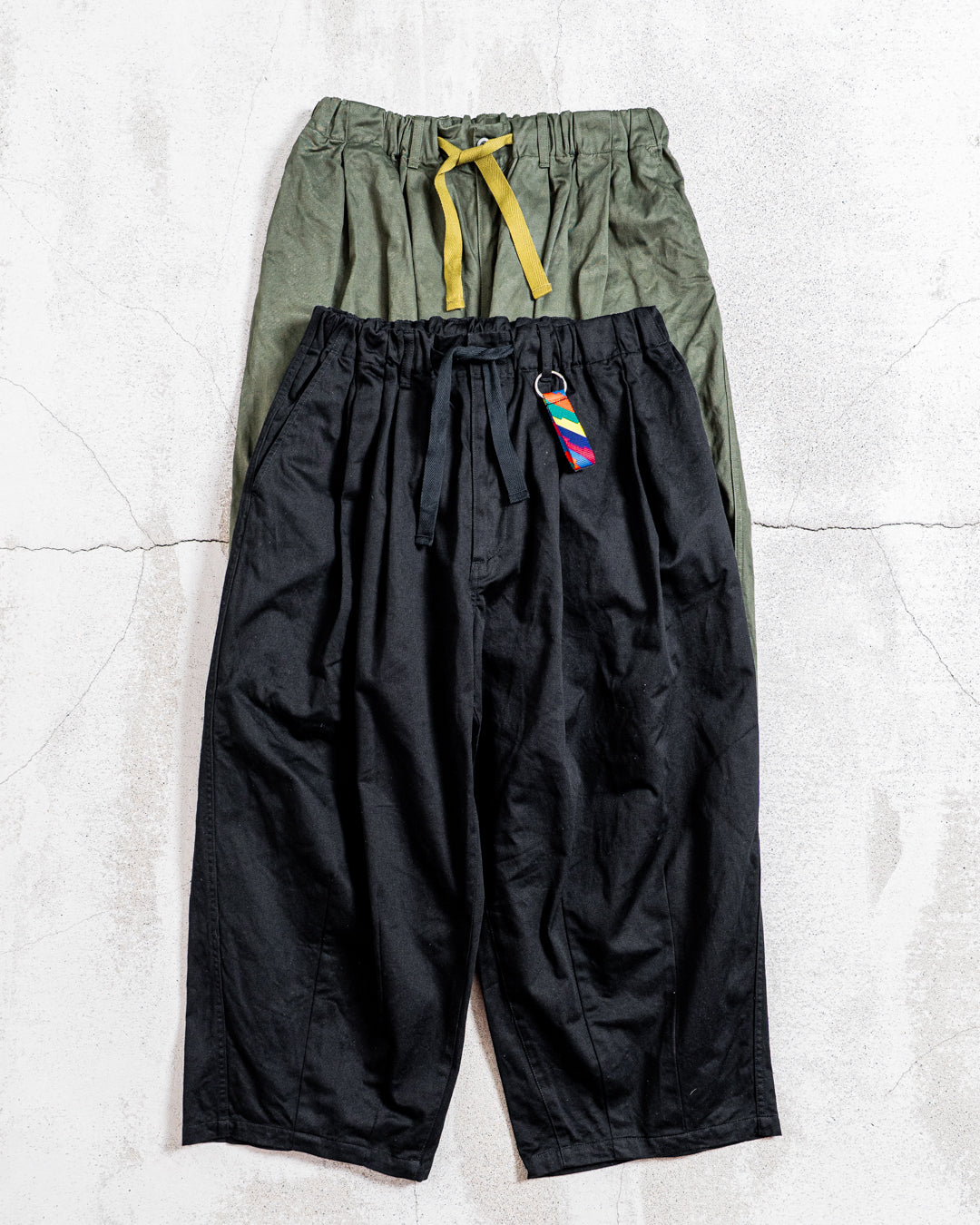 is-ness Balloon EZ Pants