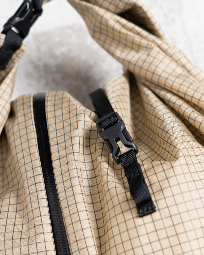 CAYL Mari Roll Top SM B-Grid