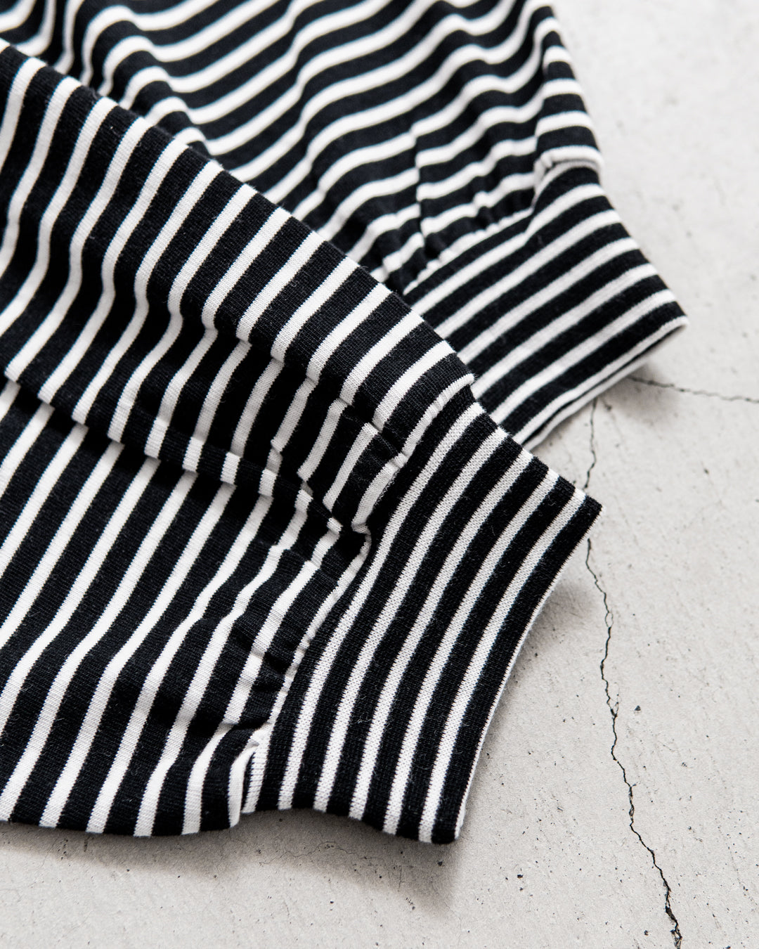 ES.1 Border LS T-Shirt