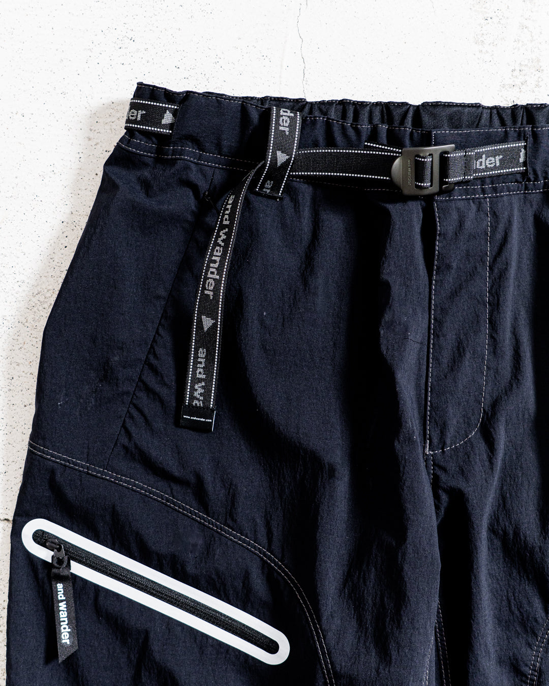 and wander light hike short pants