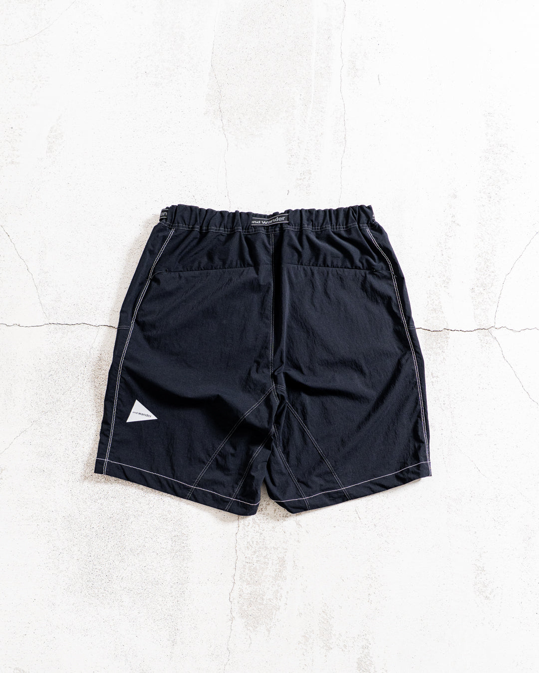 and wander light hike short pants