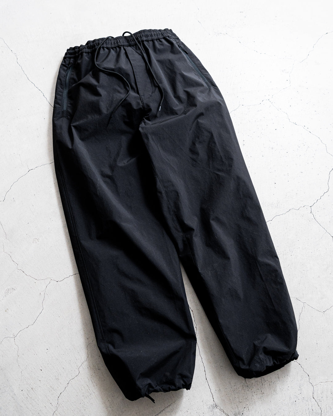 ES.1 Nylon Pants