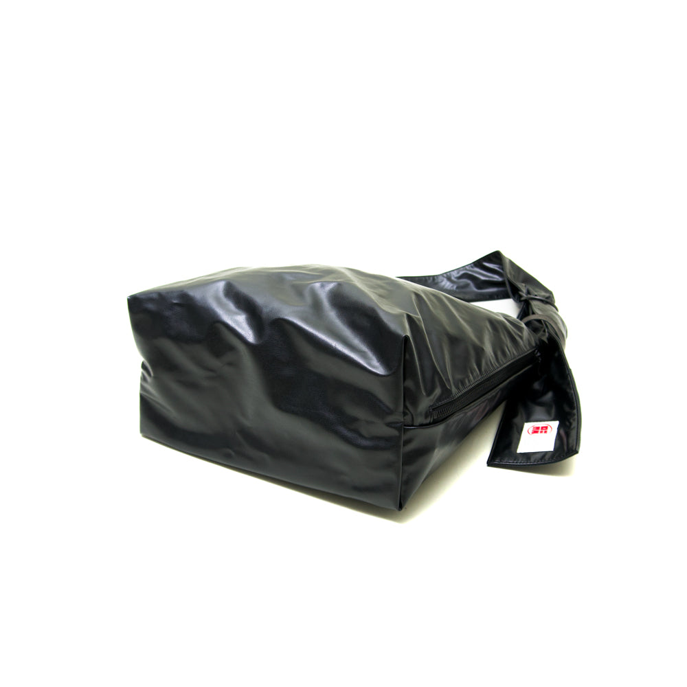 TASUKI SHOULDER <NO.2> Available in avariety of materials.