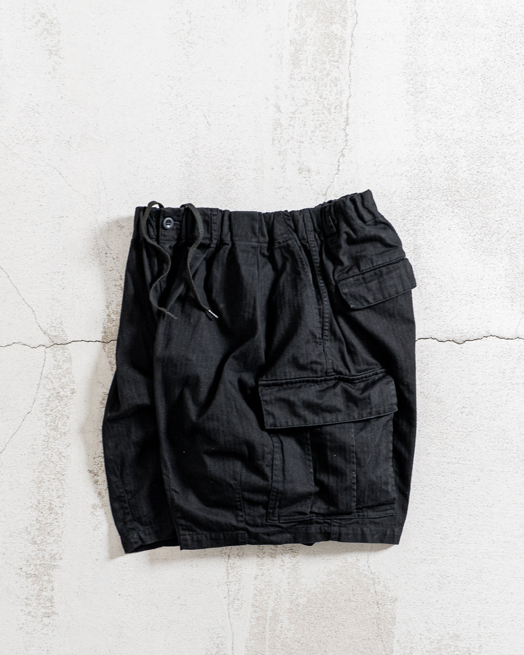is-ness Herringbone 6-Pocket Shorts