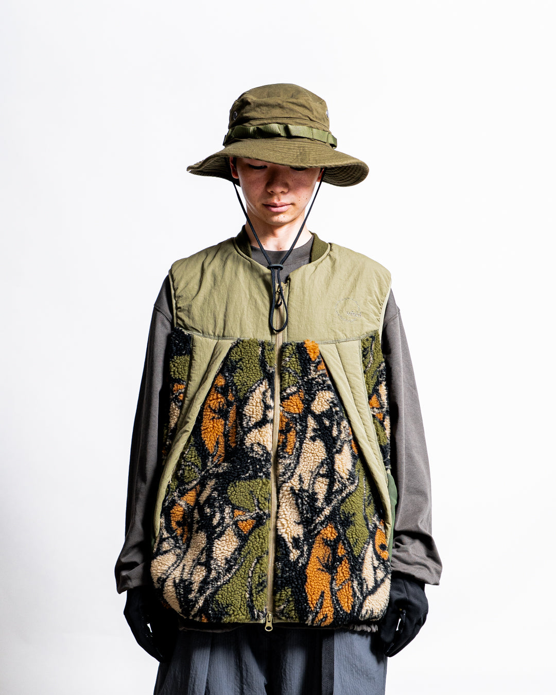 wfeld HORN TREE BOA VEST