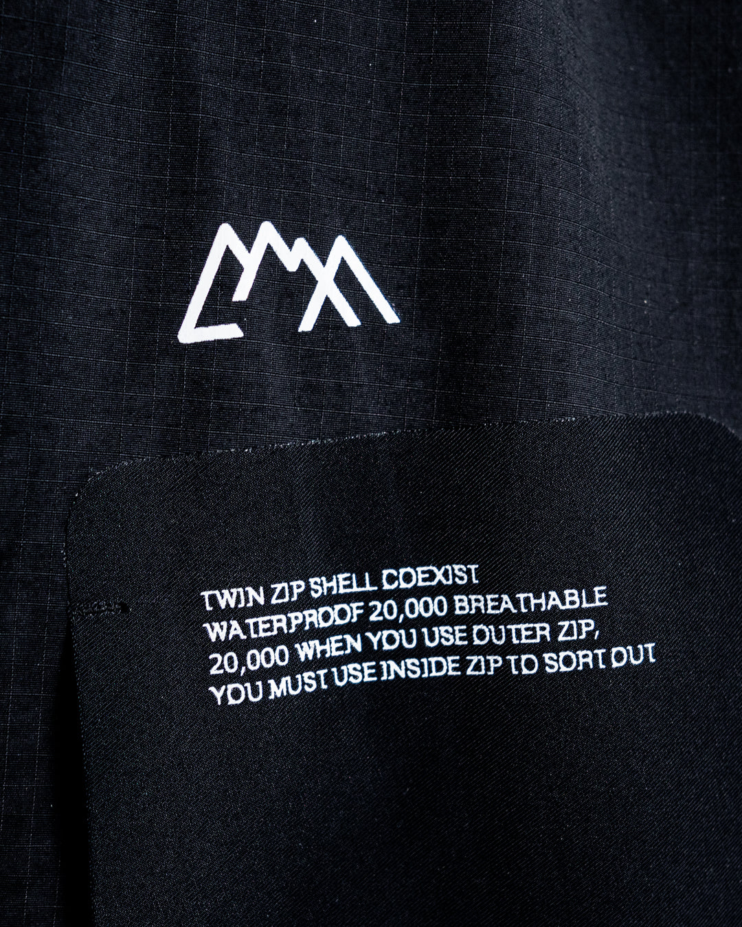 CMF OUTDOOR GARMENT TWIN ZIP SHELL COEXIST