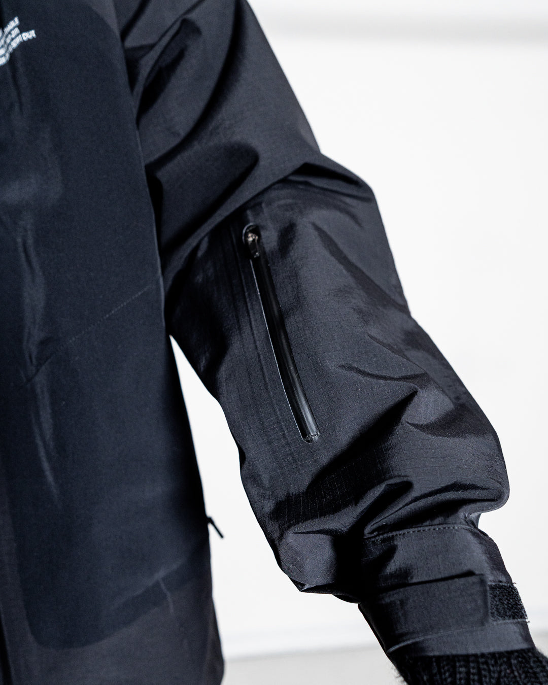 CMF OUTDOOR GARMENT TWIN ZIP SHELL COEXIST