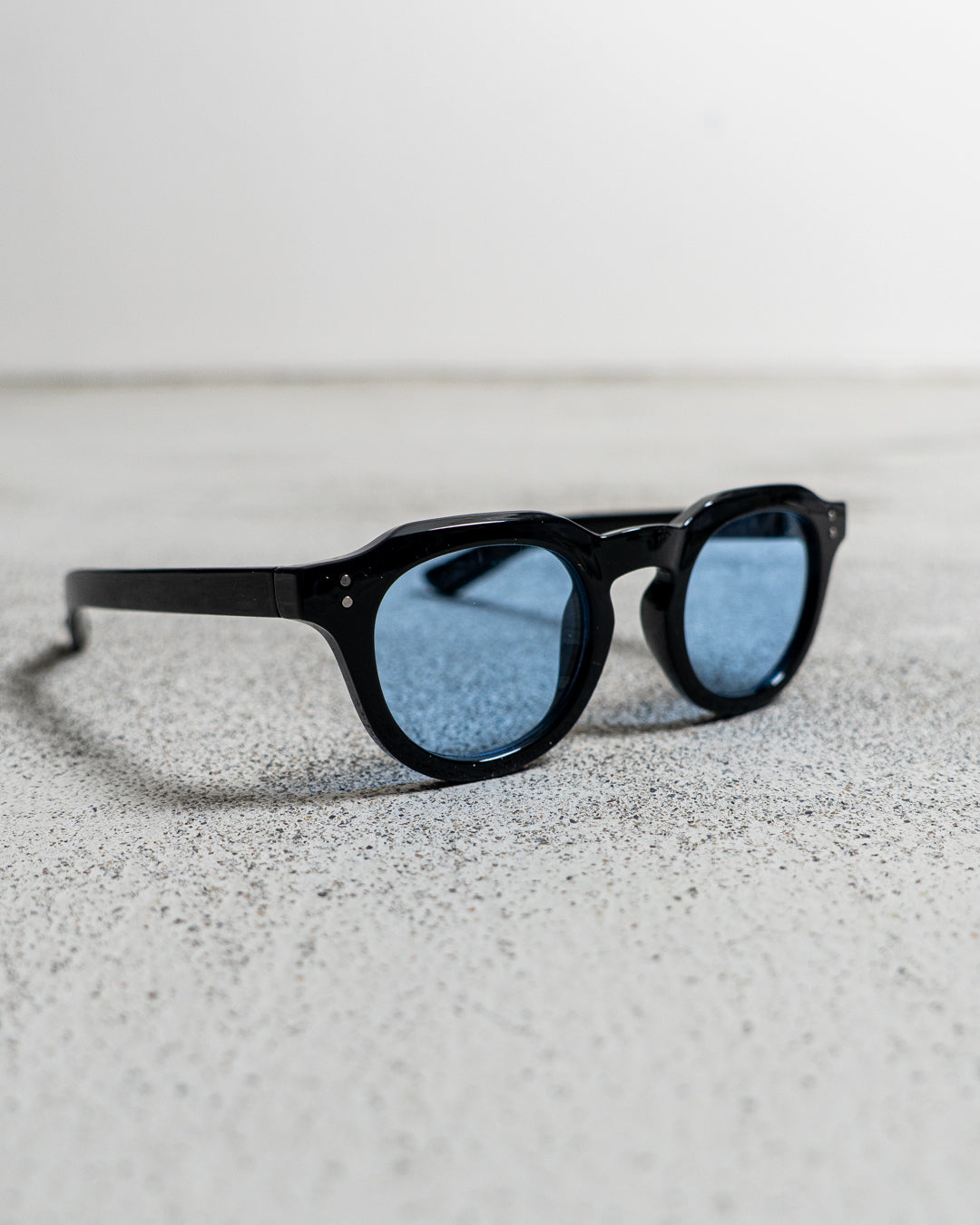 ISNESS MUSIC VEGA SUNGLASSES