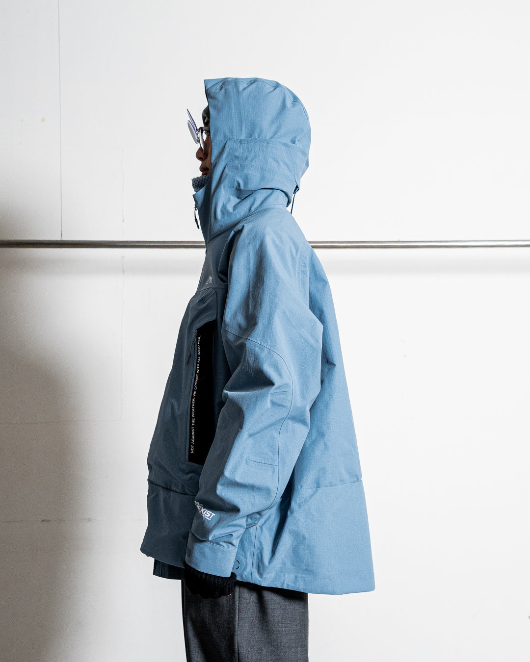 CMF OUTDOOR GARMENT WHITE OUT SHELL COEXIST