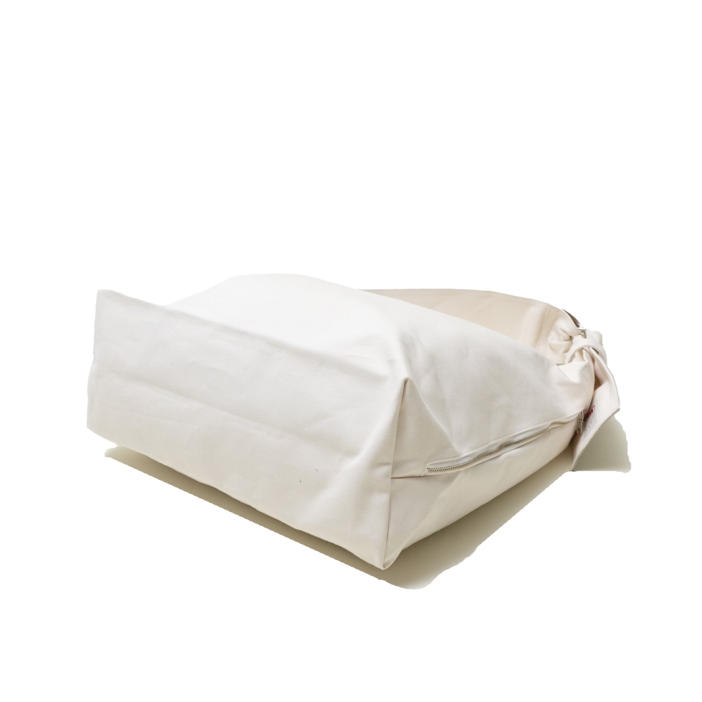 TASUKI SHOULDER <NO.0> Available in avariety of materials.