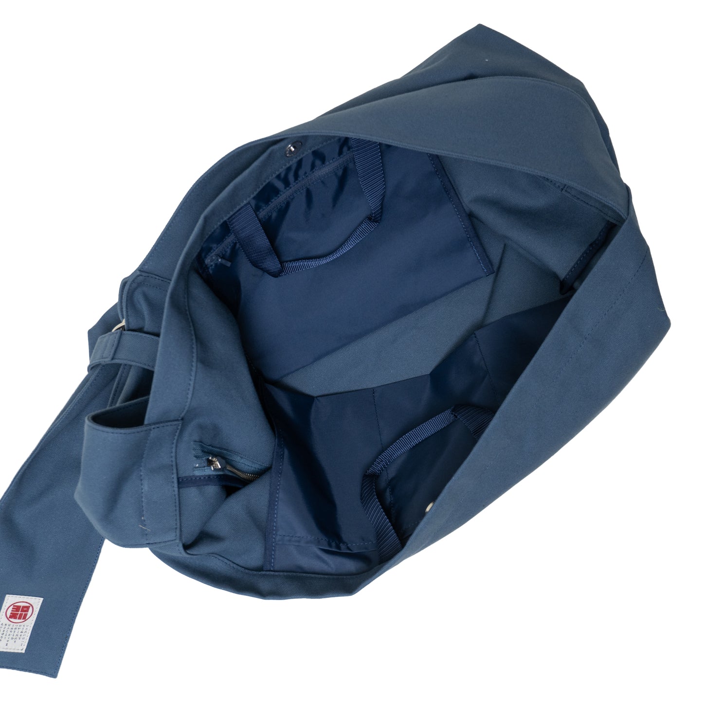 TASUKI SHOULDER <NO.0> Available in avariety of materials.