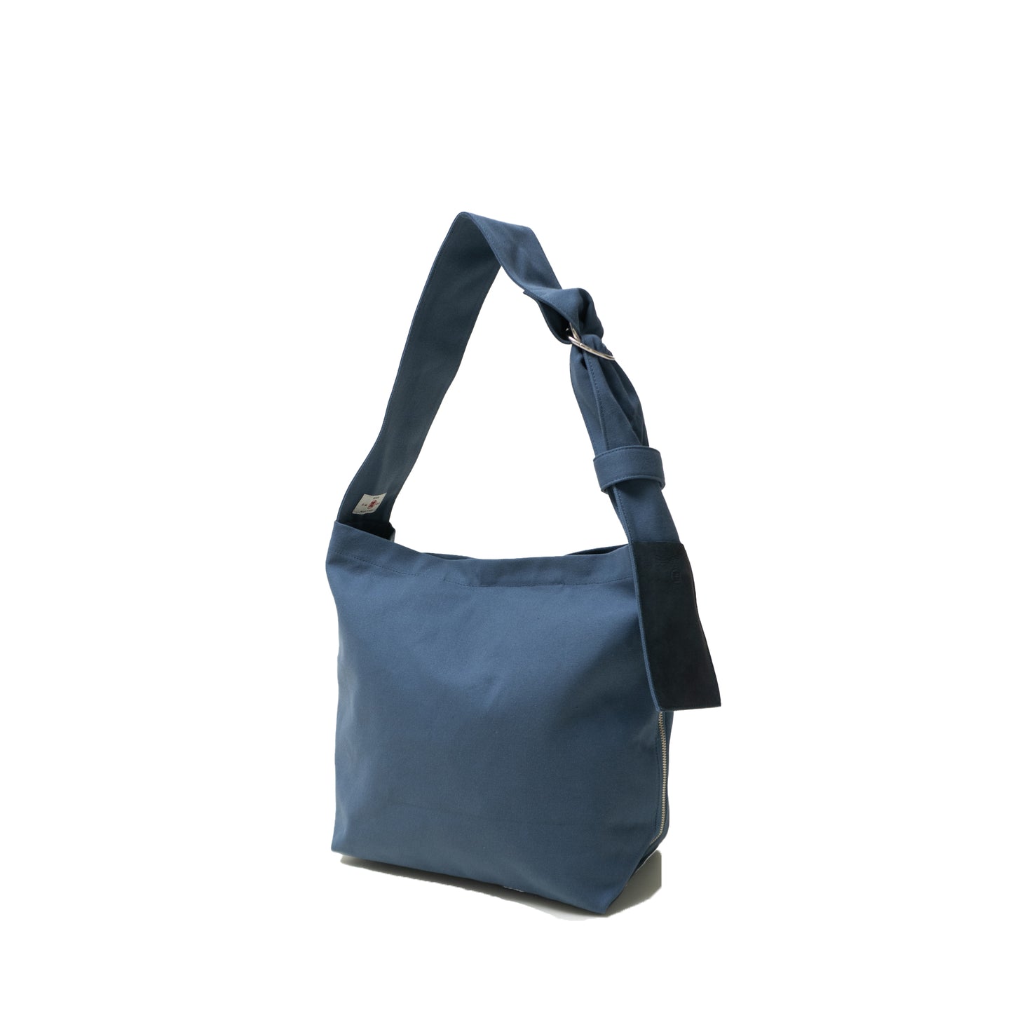 TASUKI SHOULDER <NO.2> Available in avariety of materials.