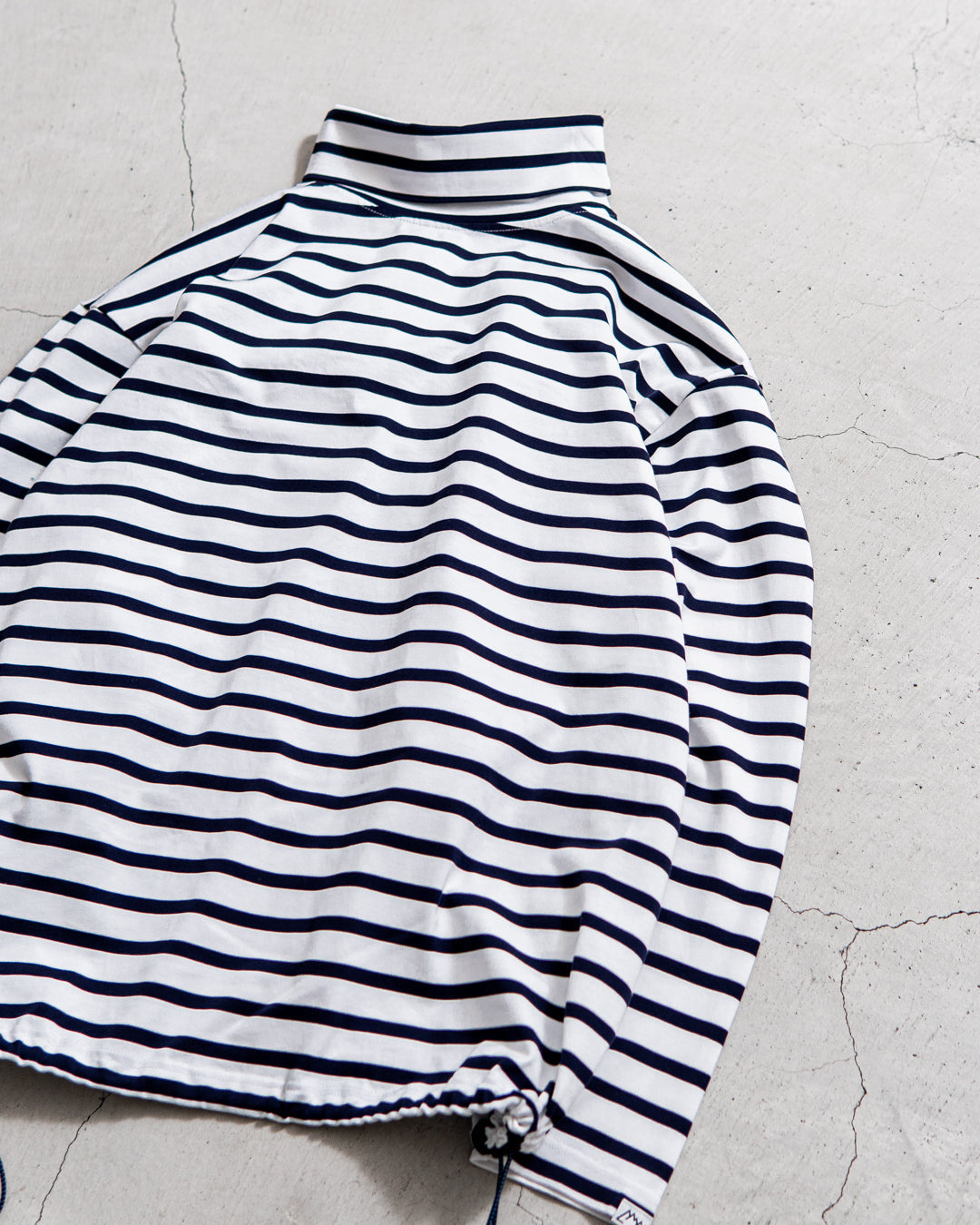 CMF OUTDOOR GARMENT BORDER MOC TEE