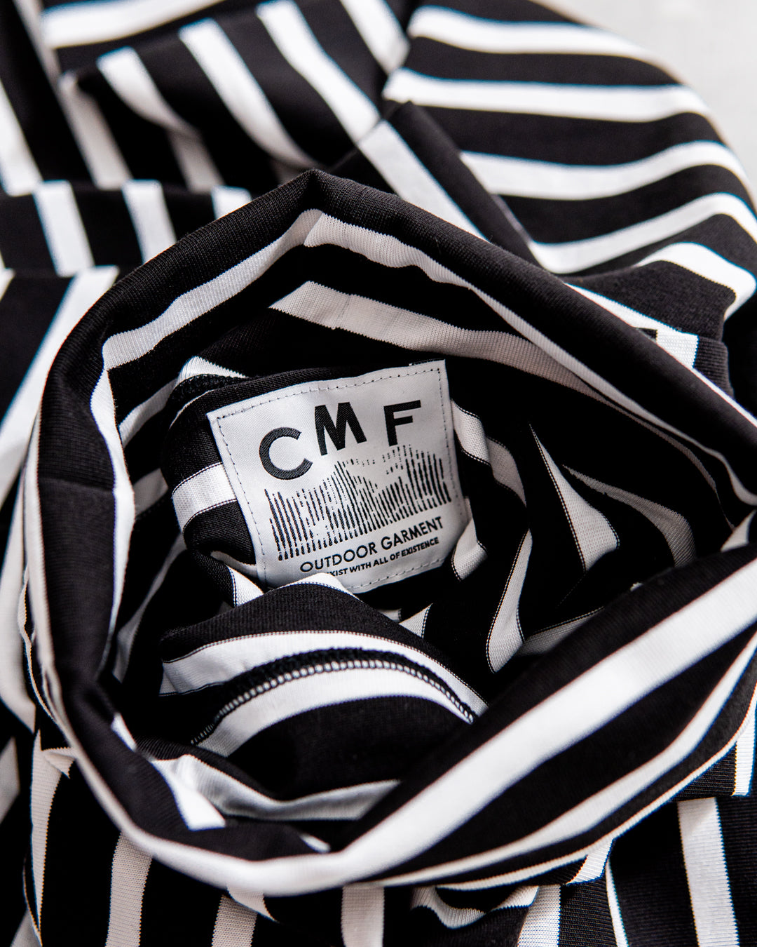 CMF OUTDOOR GARMENT BORDER MOC TEE
