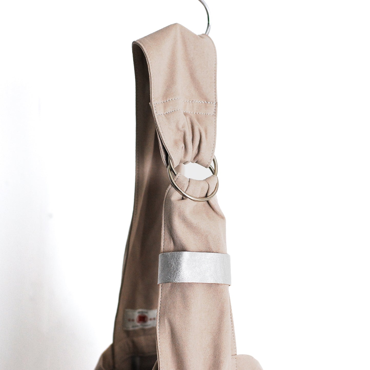 TASUKI SHOULDER <NO.1> Available in avariety of materials.